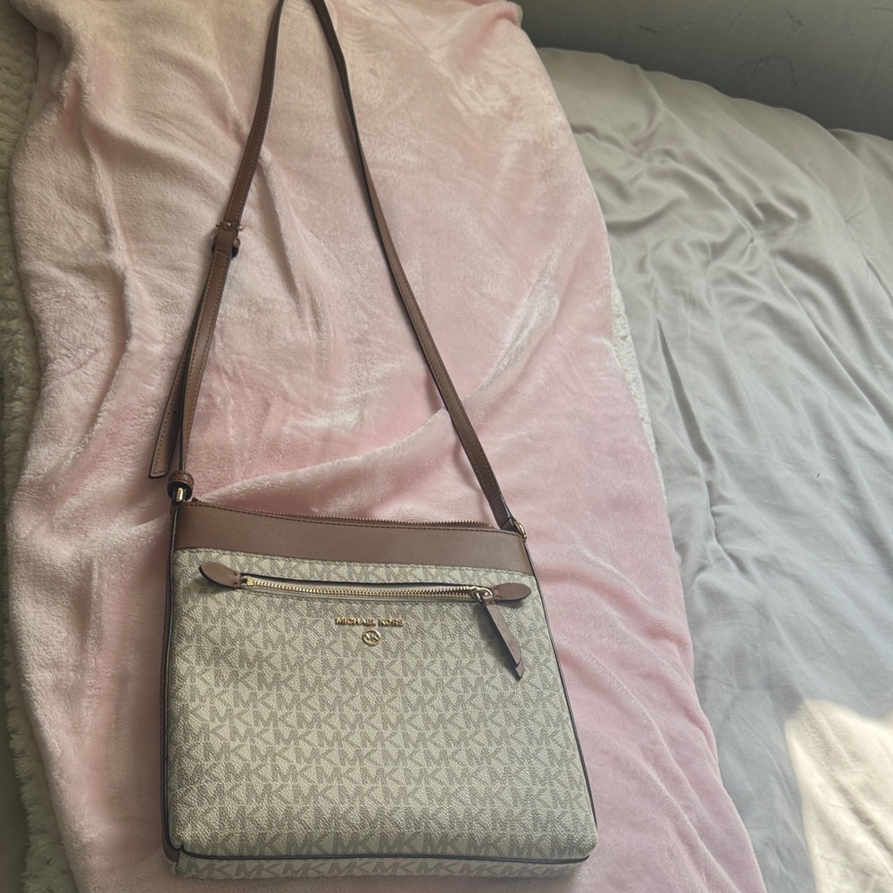 Michael Kors Cream and Tan Crossbody Bag New Without Tags